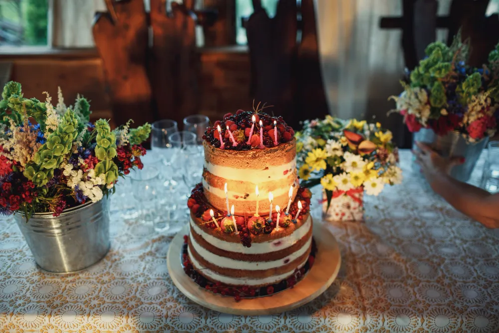 Why hire an artisan pastry chef for your wedding